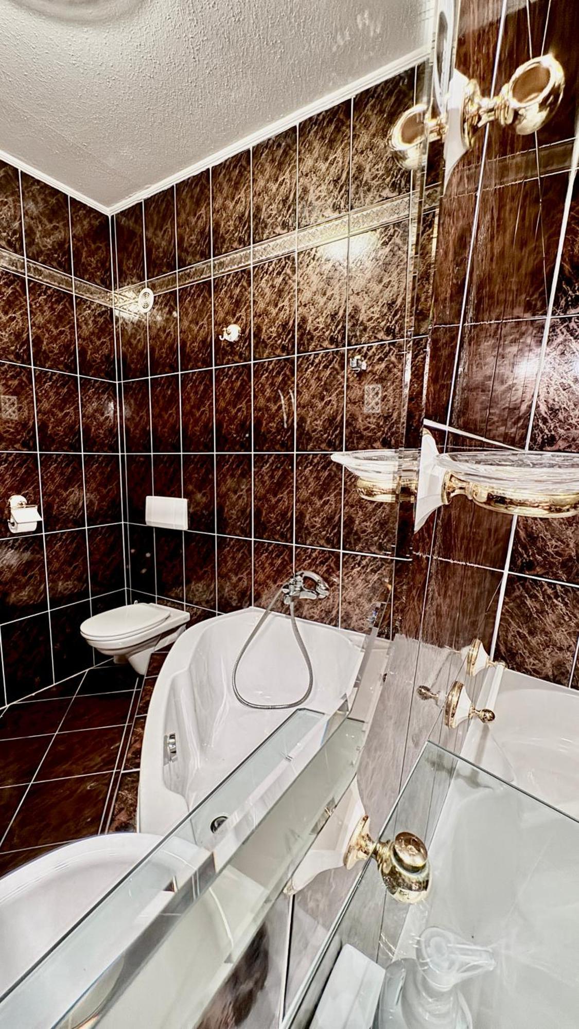 5 Haloszobas Wellness Vip House - Privat Medence Siofok Ngoại thất bức ảnh