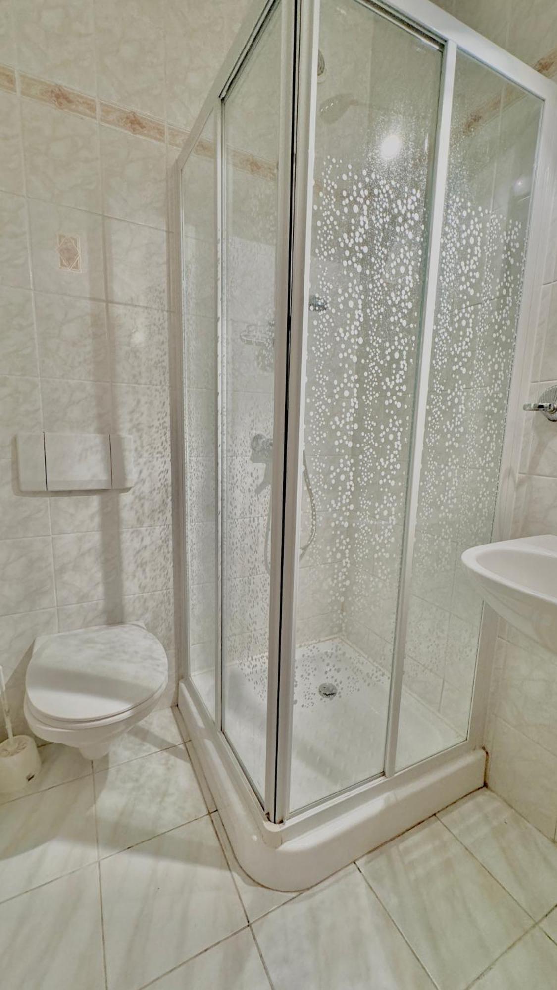 5 Haloszobas Wellness Vip House - Privat Medence Siofok Ngoại thất bức ảnh